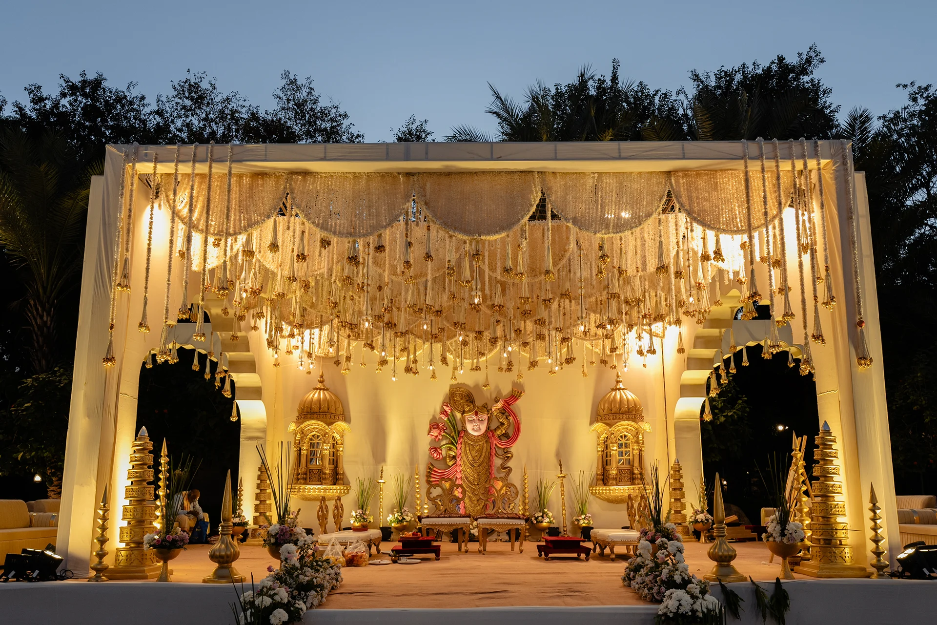 Décor Design & Execution